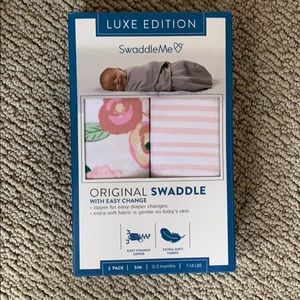 SwaddleMe swaddles 2 pack